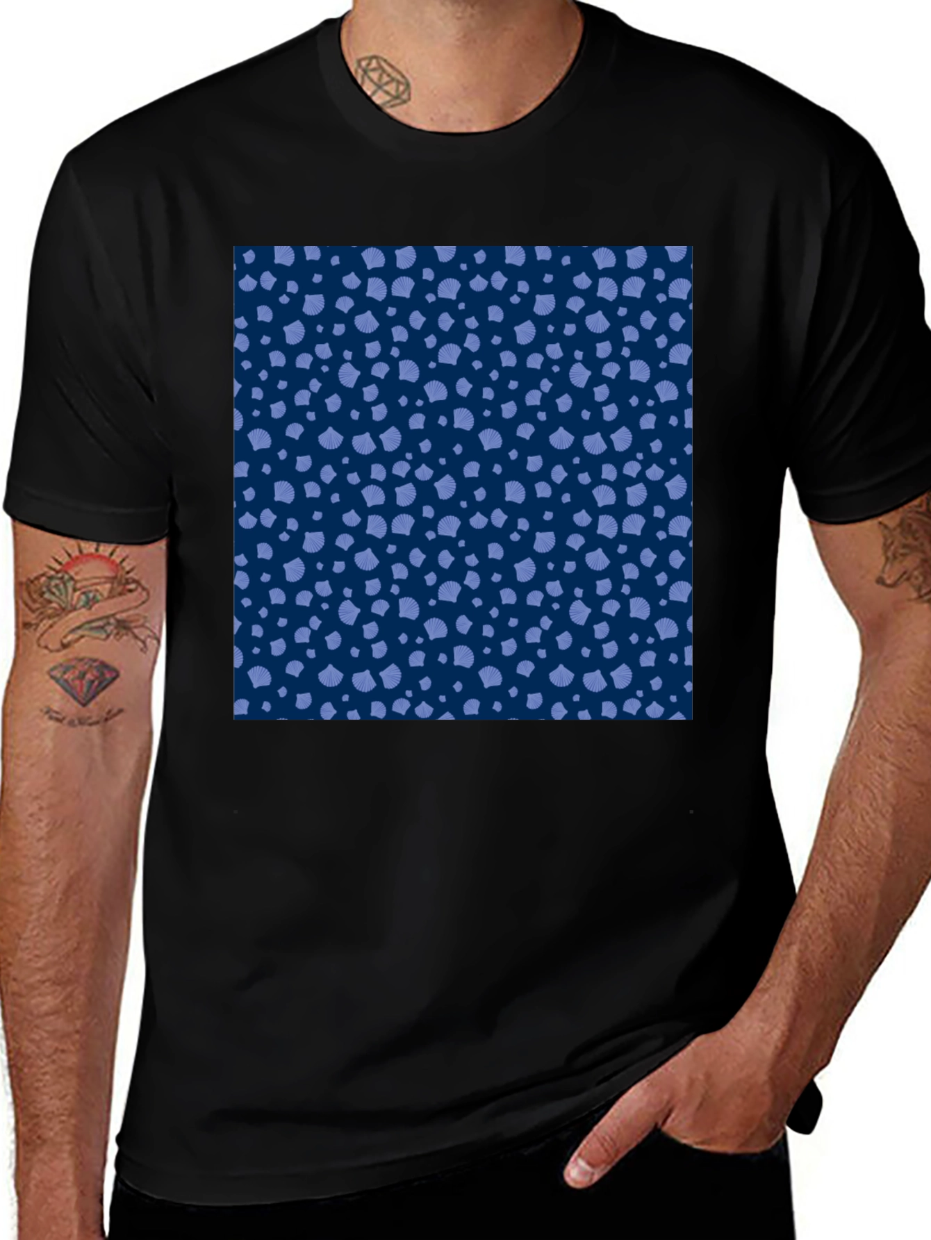 Unique Pattern Tee: Casual Style